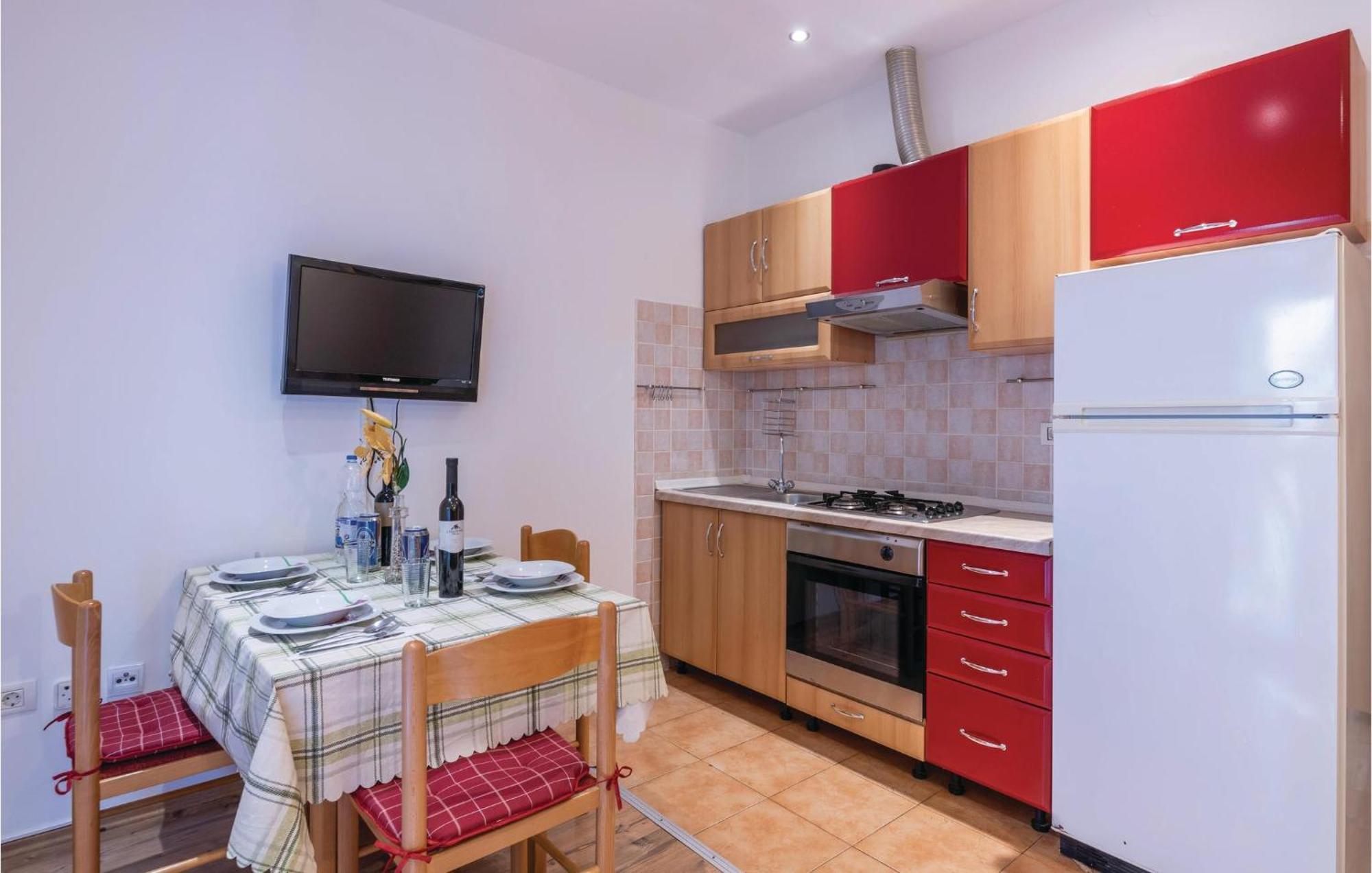 Nice Apartment In Fazana With Wifi Fondole Exterior photo
