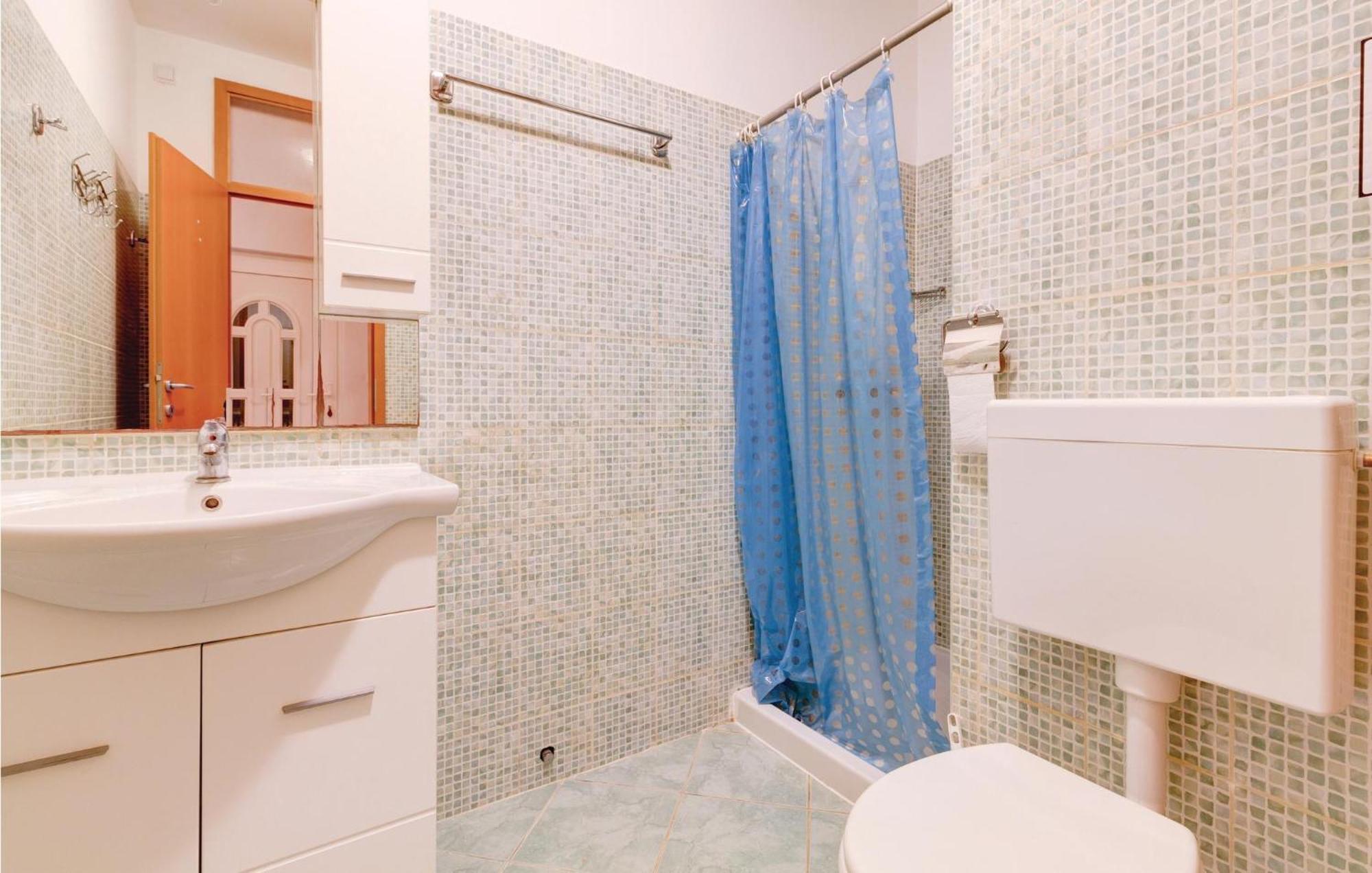 Nice Apartment In Fazana With Wifi Fondole Exterior photo