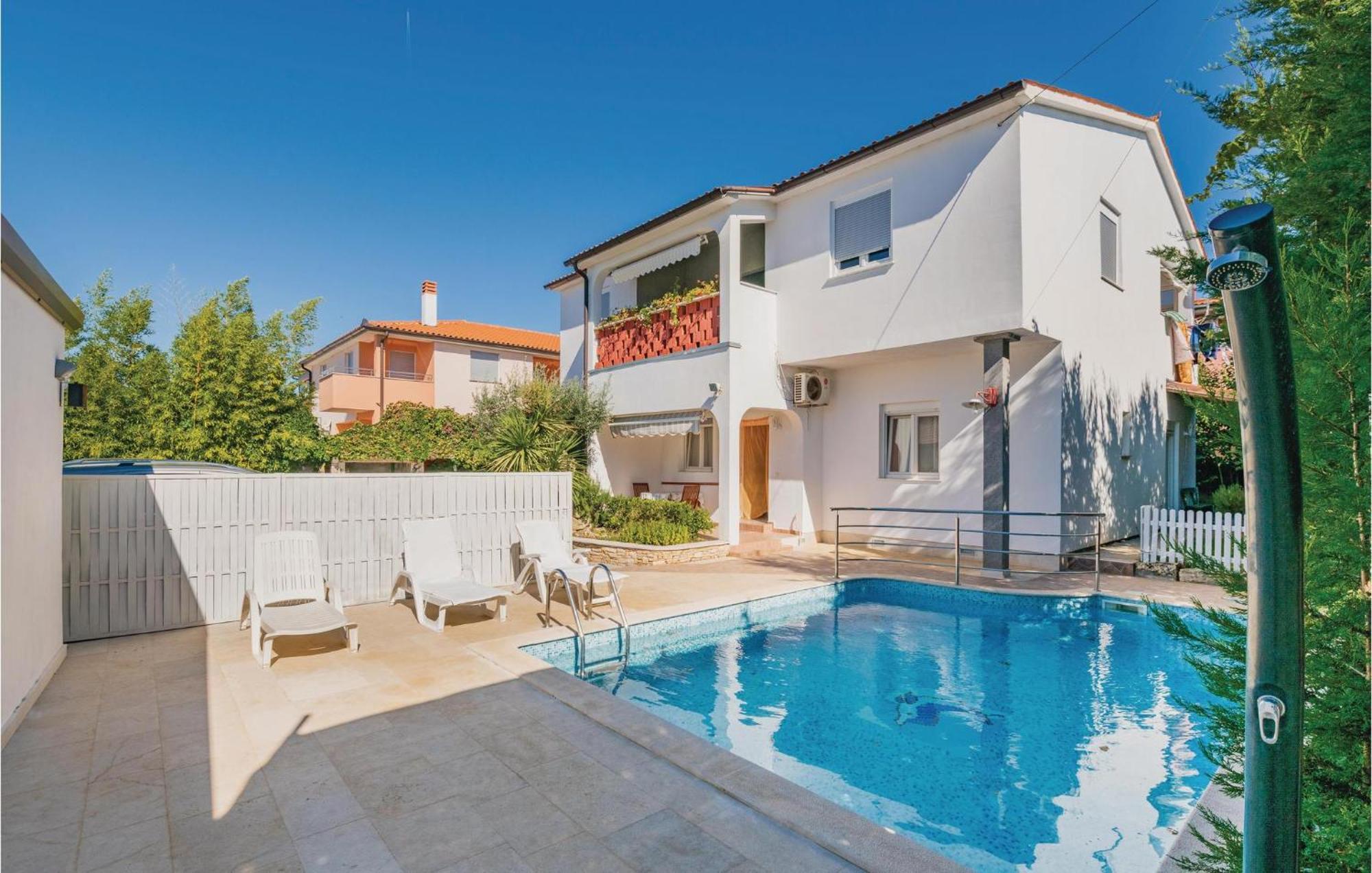 Nice Apartment In Fazana With Wifi Fondole Exterior photo